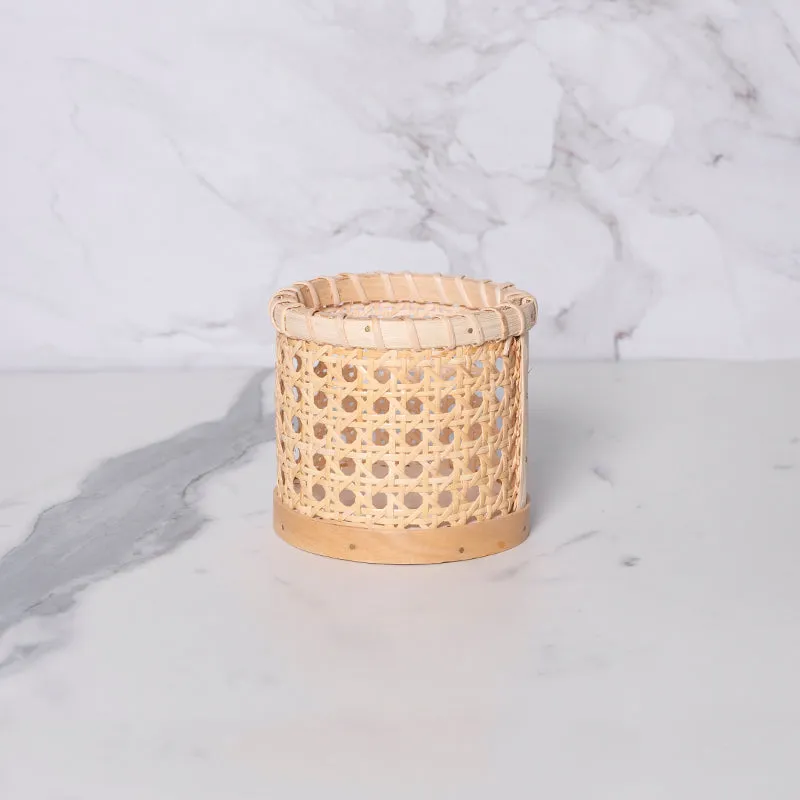 Vika Round Holder